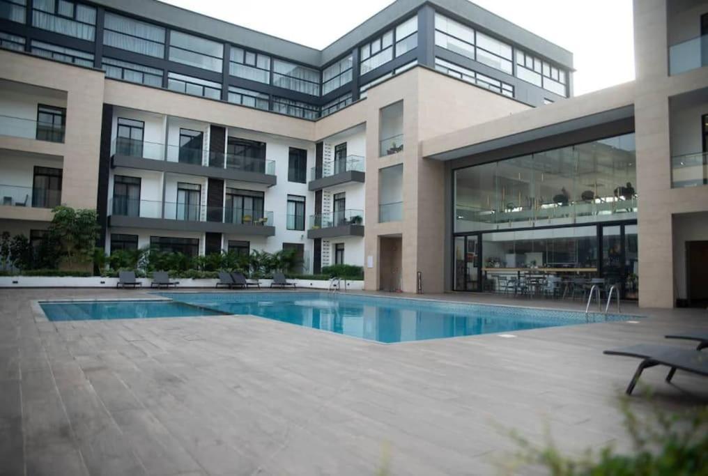 Pool View Apartment @Embassy Gardens Acra Exterior foto